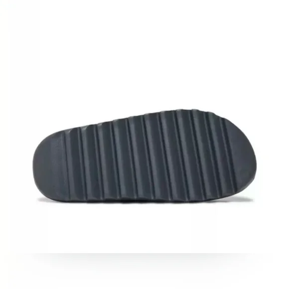 Adidas Yeezy Slide Slate MarineSize 7Brand New (No Box)